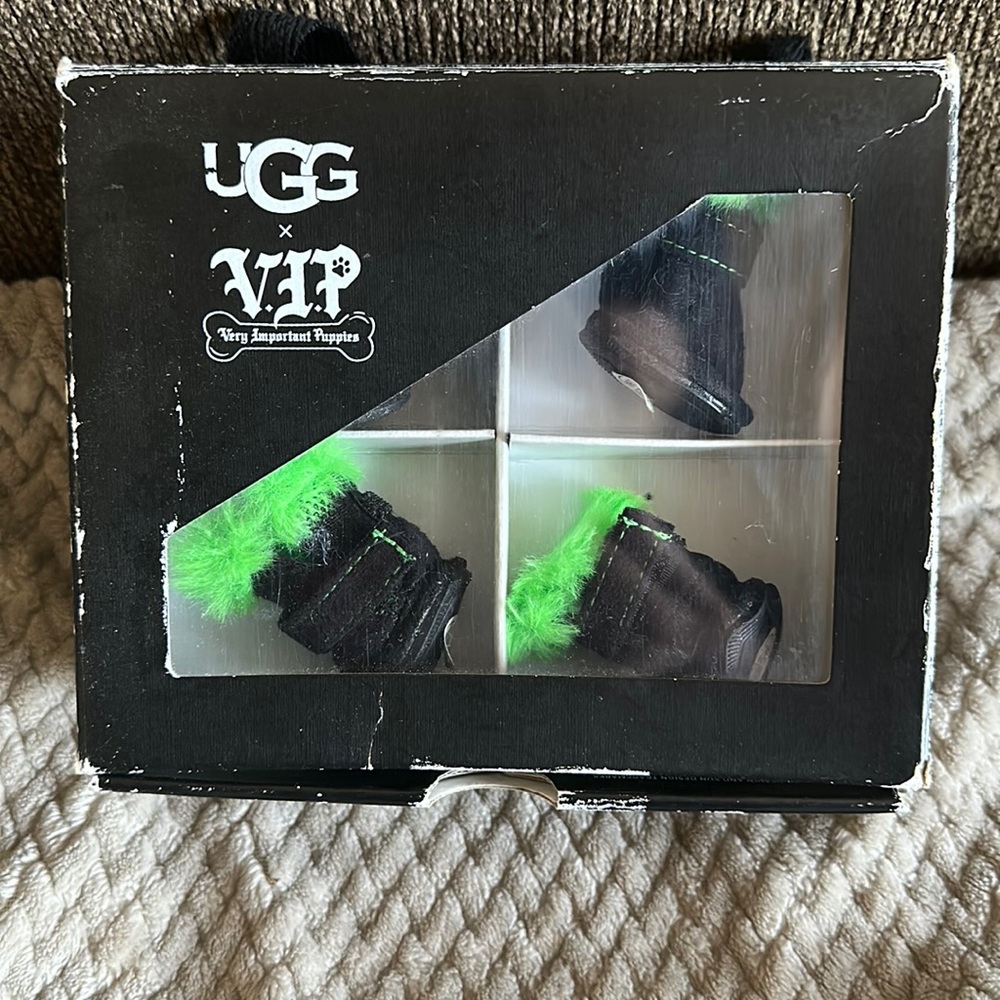 UGG x VIP Very Important Puppies Dog Booties Black Green
